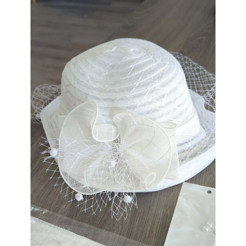 Women's Hat And Accessories Set
